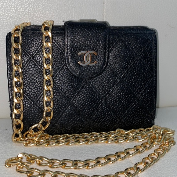 Authentic CHANEL Caviar Quilted CC Logo Wallet - Picture 3 of 16